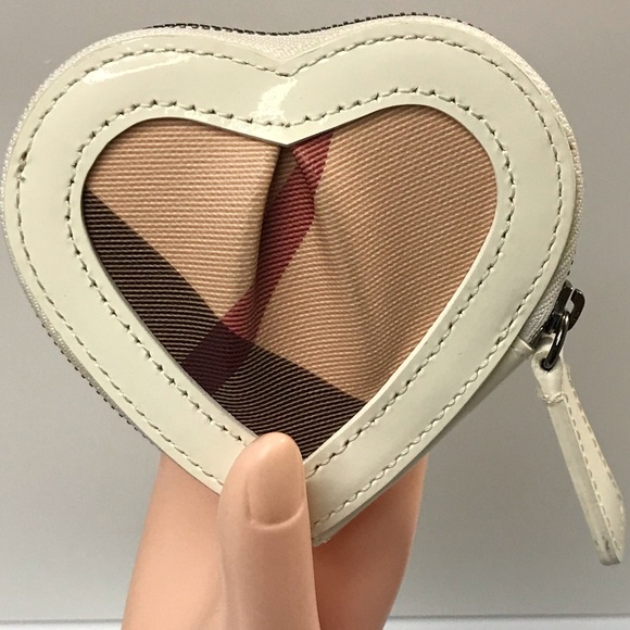 BURBERRY Heart Nova Check Coin Purse 😍❤️‍🔥 - Picture 10 of 17